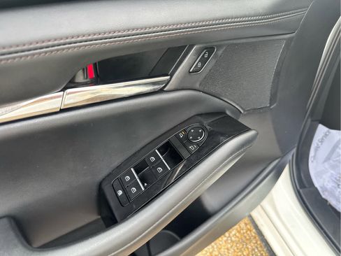 Used 2025 MAZDA MAZDA3 s image 22