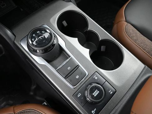 New 2025 Ford Bronco Sport Outer Banks w/ Sasquatch Outer Banks Package image 16