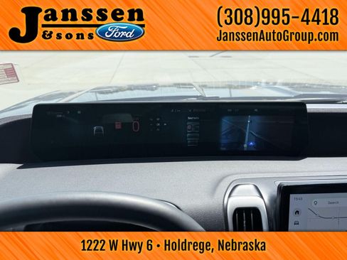 Used 2025 Ford Expedition Max Active AWD/4WD image 23