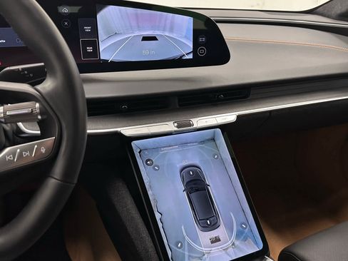 Used 2024 Lucid Air Touring AWD/4WD image 36