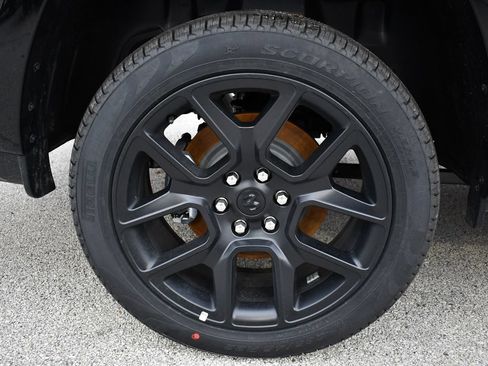 New 2026 RAM 1500 Laramie AWD/4WD image 7