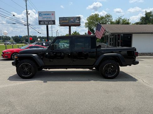 Used 2020 Jeep Gladiator Sport w/ Quick Order Package 24S AWD/4WD image 12