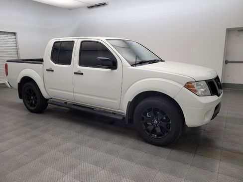 Used 2020 Nissan Frontier SV w/ Midnight Edition Floor Mats AWD/4WD image 11