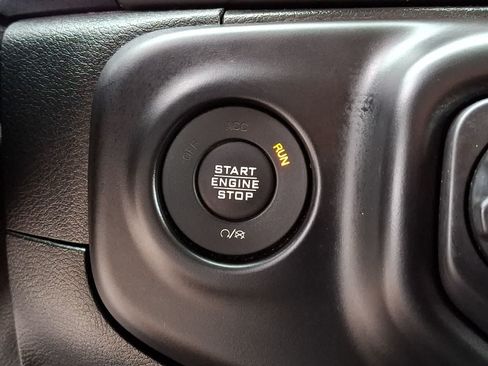 Used 2020 Jeep Wrangler Unlimited Sport S AWD/4WD image 25