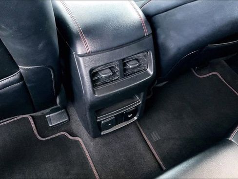 Used 2020 Ford Edge ST-Line image 35