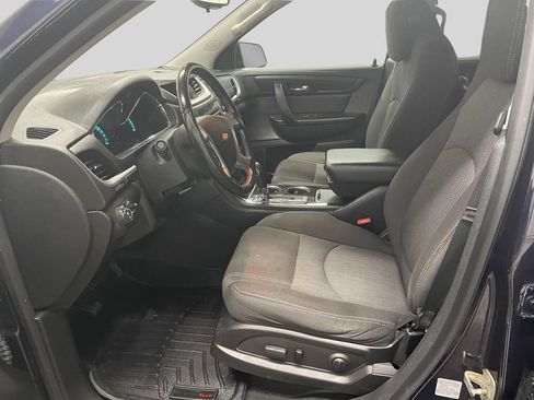 Used 2017 Chevrolet Traverse LT w/ Style and Technology Package AWD/4WD image 16