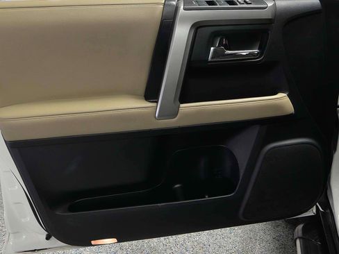 Used 2021 Toyota 4Runner SR5 AWD/4WD image 8
