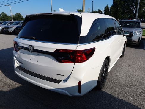 New 2026 Honda Odyssey Sport-L image 4