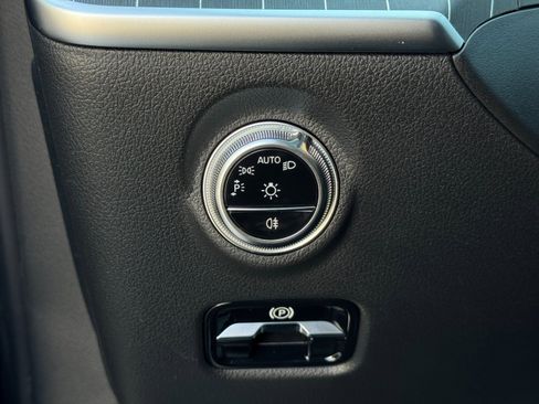 Used 2024 Mercedes-Benz C 36 AMG S image 19