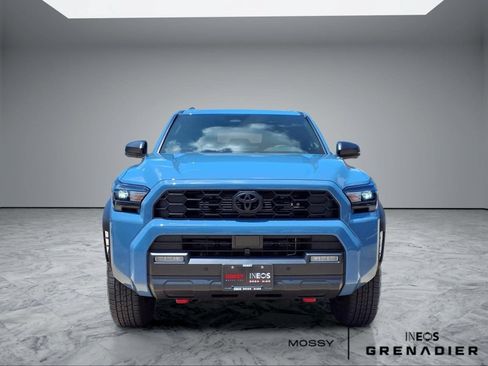 Used 2026 Toyota 4Runner TRD Off-Road Premium AWD/4WD image 3