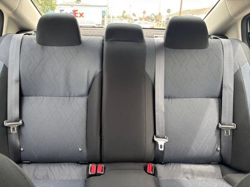 Used 2025 Nissan Versa SV FWD image 33