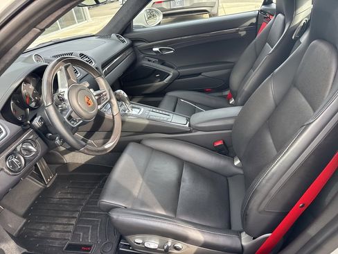 Used 2019 Porsche 718 Cayman GTS image 6