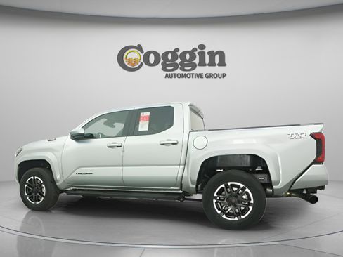 New 2025 Toyota Tacoma TRD Sport AWD/4WD image 10