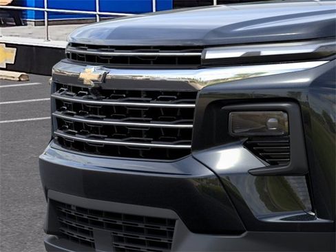 New 2026 Chevrolet Traverse LT w/ Driver Confidence Package FWD image 13