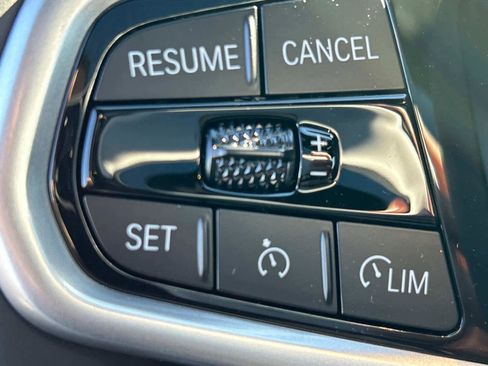 Used 2025 BMW 430i xDrive Coupe w/ M Sport Package image 22