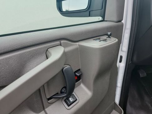 Certified 2024 Chevrolet Express 2500 w/ Driver Convenience Package image 32
