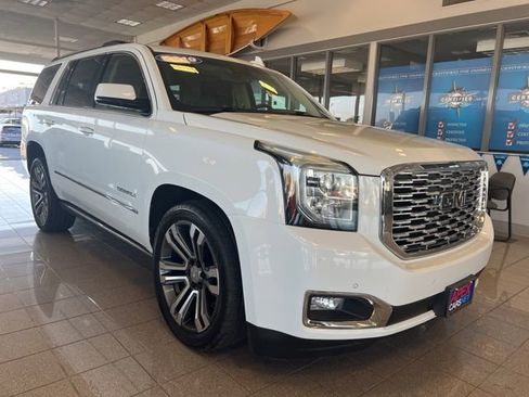 Used 2019 GMC Yukon Denali w/ Denali Ultimate Package image 3