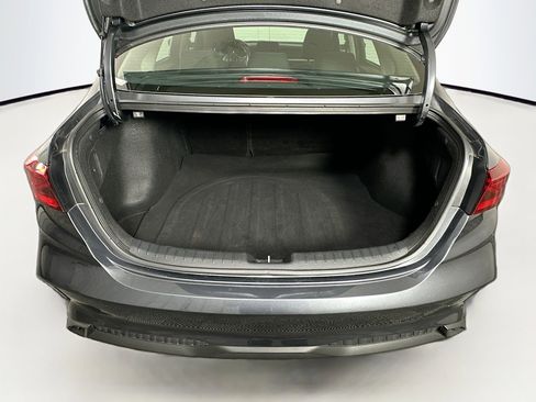 Used 2024 Kia Forte LXS w/ LXS Technology Package image 27