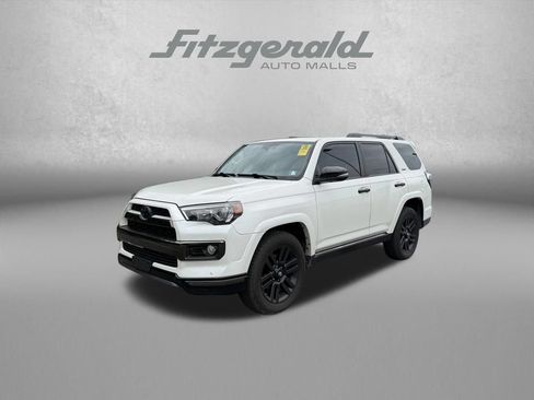 Used 2019 Toyota 4Runner Limited AWD/4WD image 3