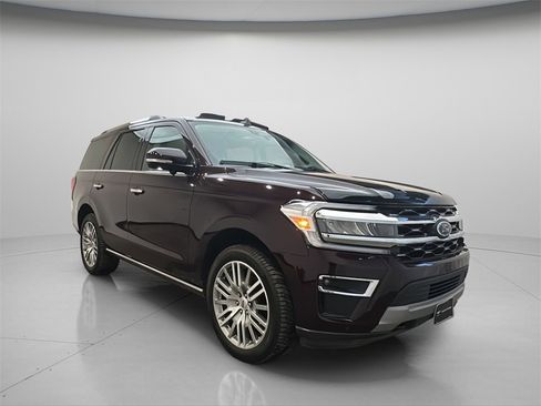 Used 2023 Ford Expedition Limited image 1
