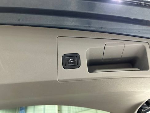 Used 2021 Cadillac XT5 Premium Luxury FWD image 29