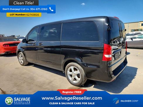 Used 2018 Mercedes-Benz Metris Passenger image 3