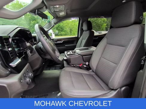 Used 2023 Chevrolet Silverado 1500 LT AWD/4WD image 19