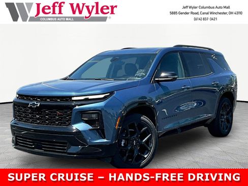 Used 2026 Chevrolet Traverse RS w/ LPO, Floor Liner Package AWD/4WD image 1