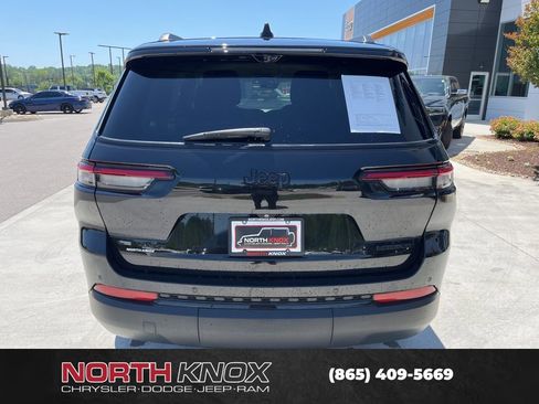 Used 2023 Jeep Grand Cherokee L Limited w/ Luxury Tech Group II AWD/4WD image 19