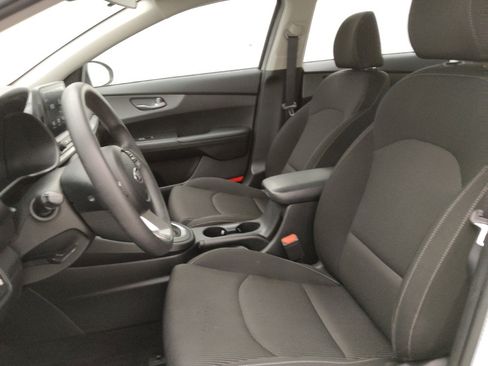Used 2021 Kia Forte LXS FWD image 17