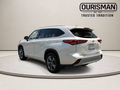 Used 2021 Toyota Highlander Platinum AWD/4WD image 7
