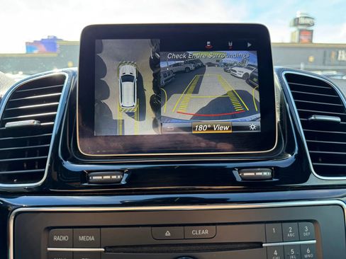 Used 2019 Mercedes-Benz GLS 550 4MATIC image 29