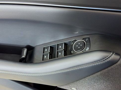 Used 2025 Ford Mustang Mach-E Premium image 30