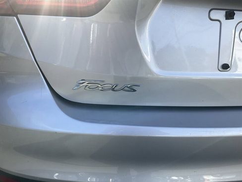 Used 2016 Ford Focus SE image 12