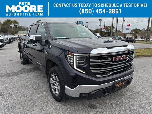 Used 2024 GMC Sierra 1500 SLT image 1