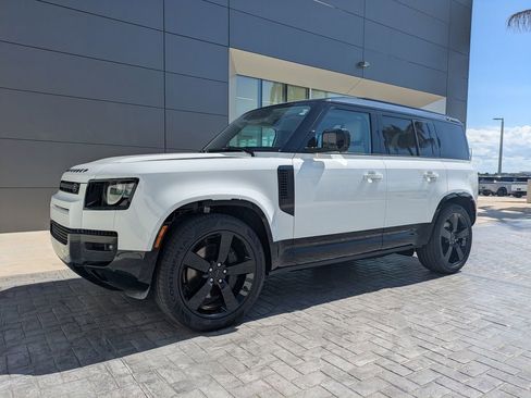 New 2026 Land Rover Defender 110 X-Dynamic SE AWD/4WD image 9