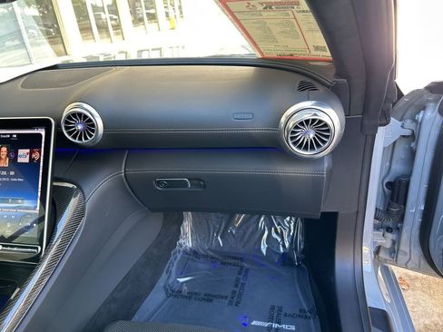 Used 2022 Mercedes-Benz SL 63 AMG 4MATIC image 31