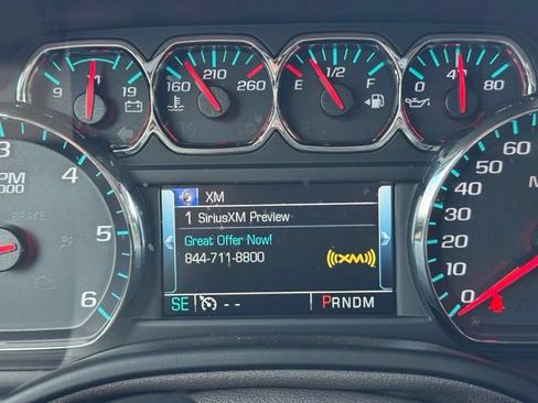 Used 2016 Chevrolet Suburban LT w/ Luxury Package RWD image 12