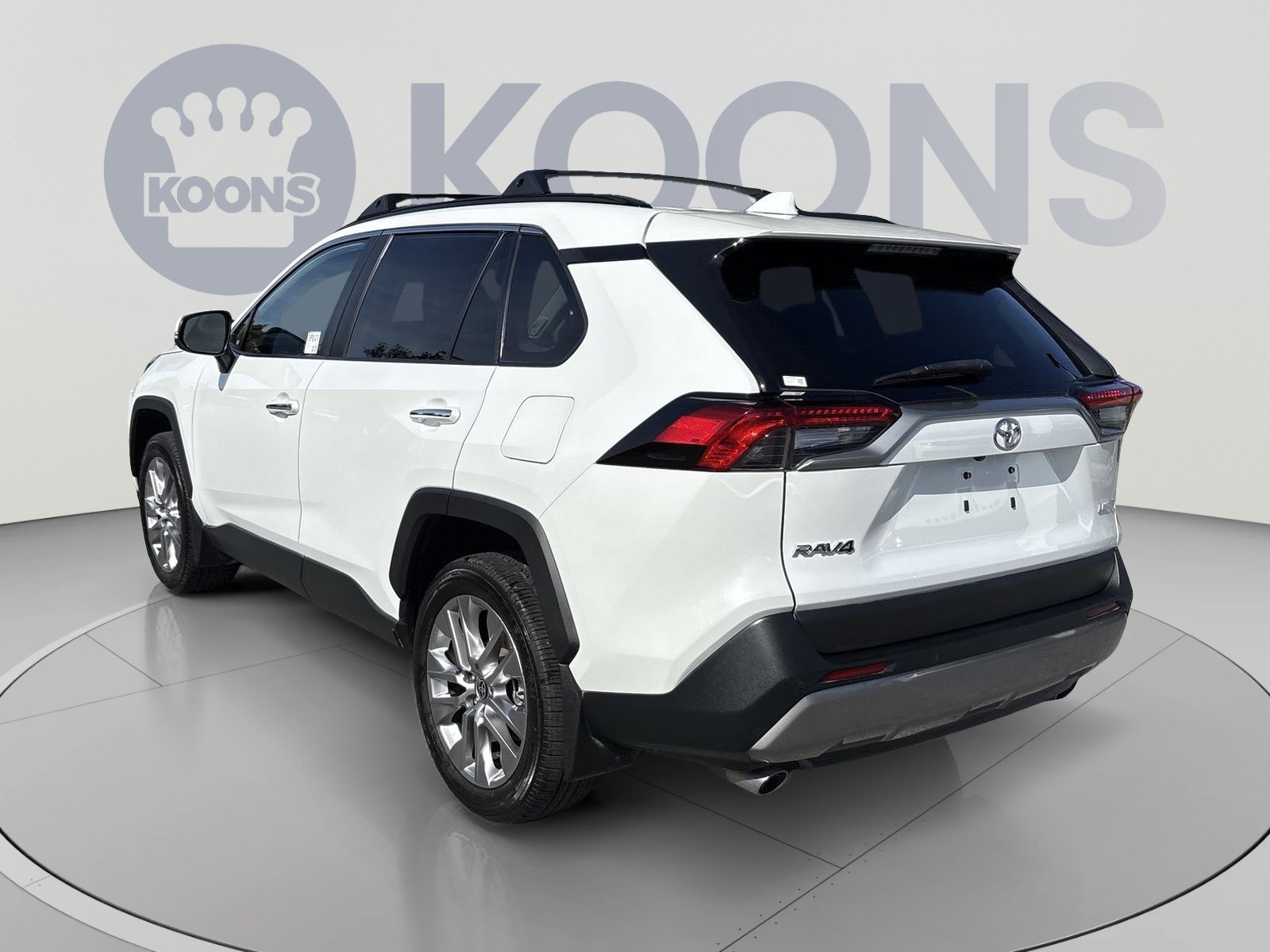 Used 2023 Toyota RAV4 Limited FWD image 4