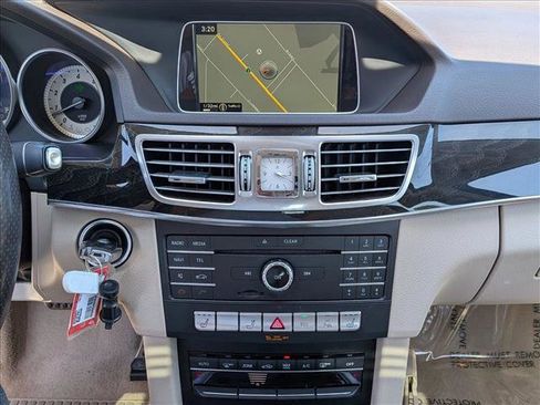 Used 2016 Mercedes-Benz E 350 4MATIC Wagon image 15