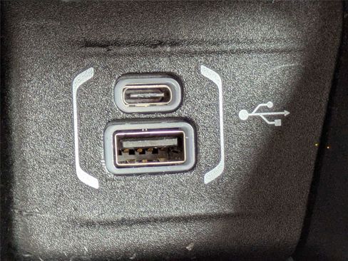 Used 2023 Jeep Compass Trailhawk w/ Trailhawk Elite Group image 27