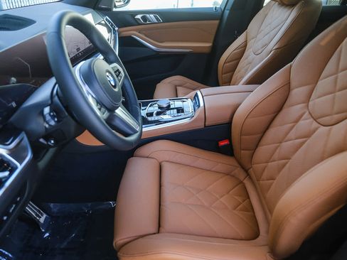 New 2026 BMW X5 xDrive40i w/ M Sport Package image 14