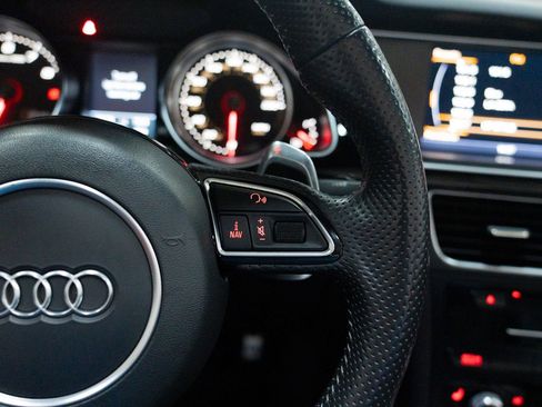 Used 2014 Audi RS 5 Cabriolet image 38