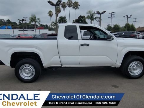 Used 2025 Toyota Tacoma SR RWD image 9