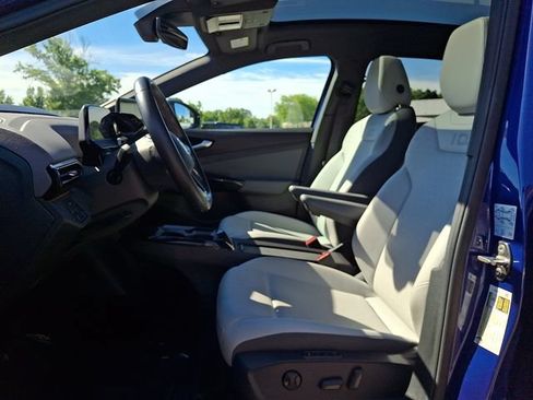 Used 2022 Volkswagen ID.4 Pro S w/ Gradient Package RWD image 16