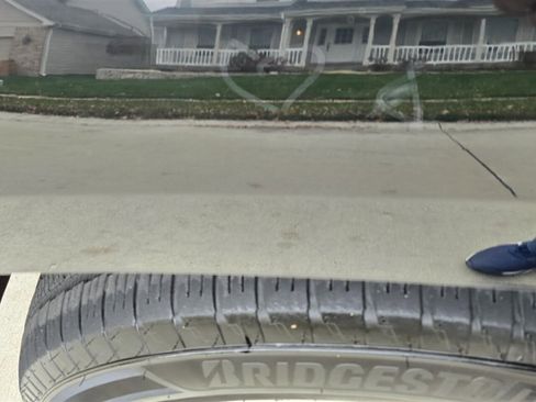 Used 2015 Chevrolet Suburban LT image 36