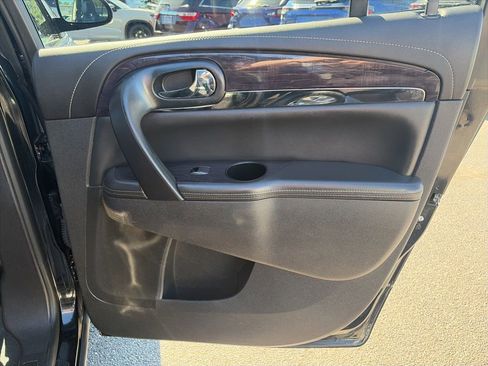 Used 2017 Buick Enclave Leather FWD image 25