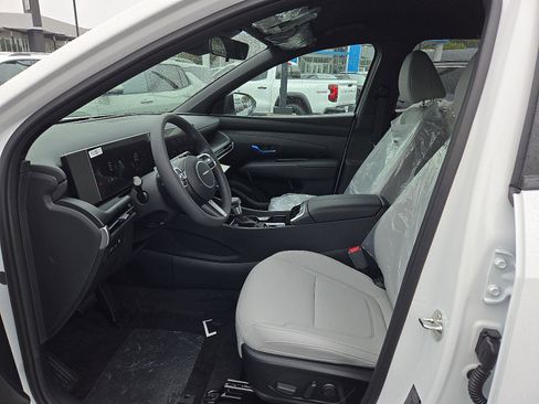 New 2025 Hyundai Santa Cruz SEL image 13