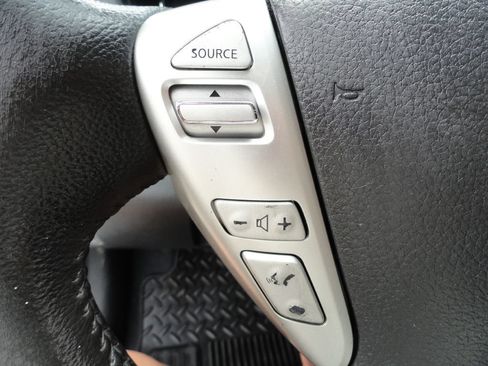 Used 2014 Nissan Versa Note SV w/ Interior Illumination Package FWD image 15