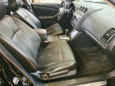 Used 2010 Nissan Altima 3.5 SR w/ Premium Pkg FWD image 5